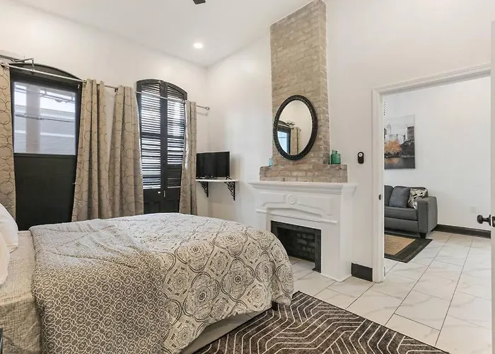 Villa Sleep 10 Next To Superdome And Downtown New Orleans