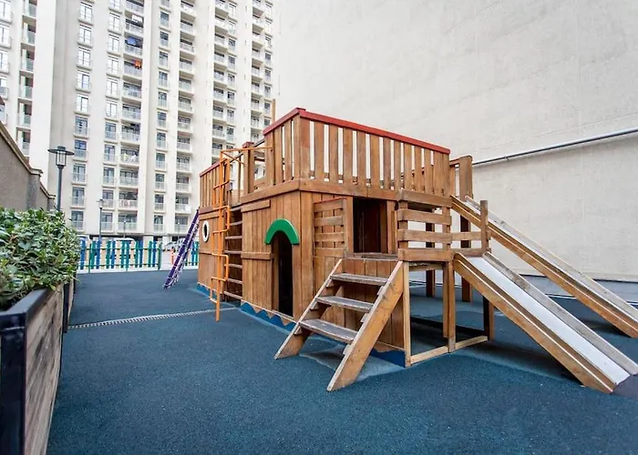 1-Bedroom Apartment With City Views - Balcony - 5 Min To Delisi Metro - Self Check-In - M2 Complex, Saburtalo Tbilisi