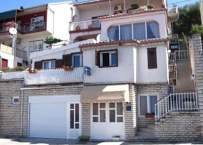 Apartments With Parking Spaces Sibenik - 20761