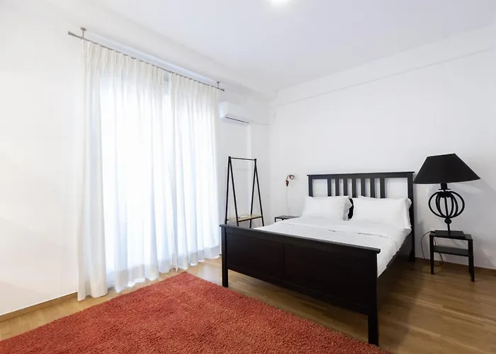 Comfort Sunny Hub With 2 Bdr Athen