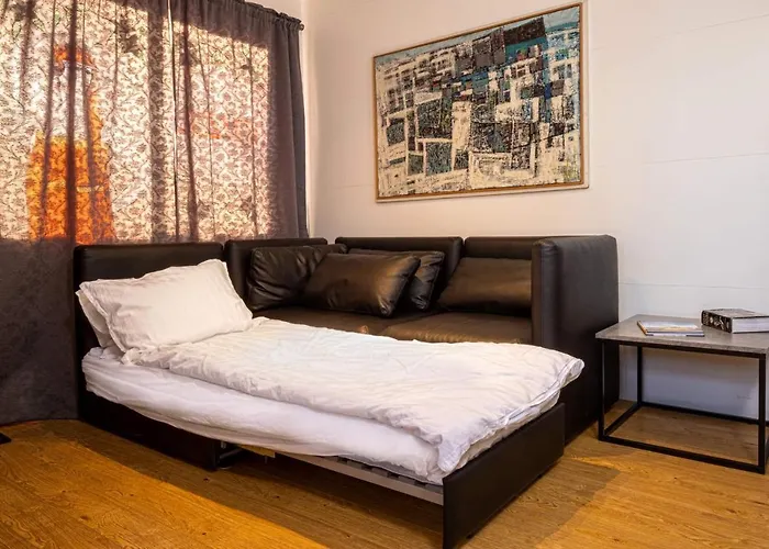 Ferienwohnung Downtown Sanctuary With Private Entrance Reykjavík