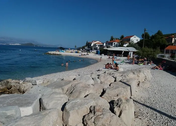 Apartment In Arbanija With Sea View, Balcony, Air Conditioning, Wifi 5138-1 Trogir