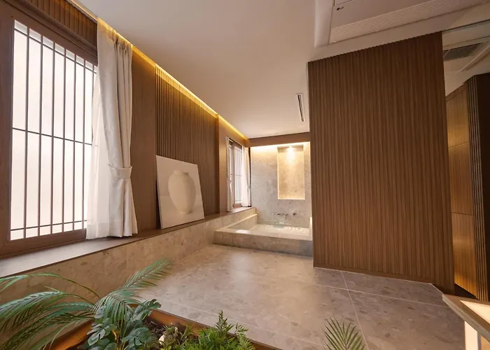 Uh Suite The Myeongdong Seoul