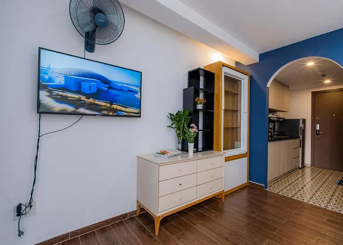 Orchard Garden -Near TSN Airport 5 minutes -Nice Ho-Chi-Minh-Stadt