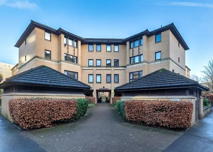 ** Modern Merchant City 1 Bed Apartment With Free Parking ** Glasgow
