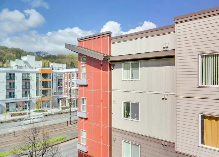 Columbia City Studio W Wd Gym Nr Light Rail Sea-347 Seattle