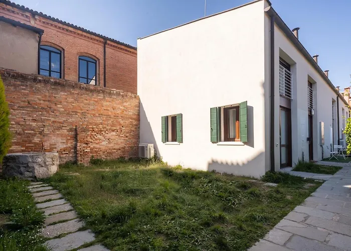 Ferienwohnung Fondamenta De La Sensa Garden Loft R&R Venedig
