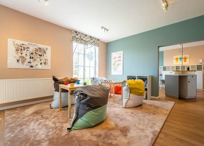 Reetland am Meer - Premium Reetdachvilla mit 3 Schlafzimmern, Sauna und Kamin F14 Dranske