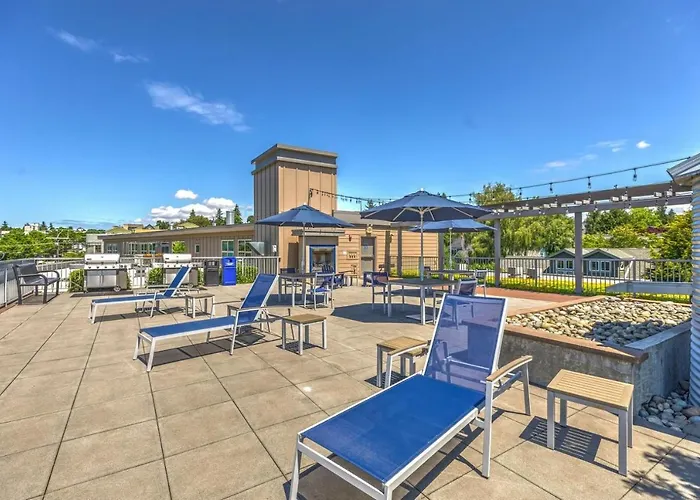 Wallingford 1Br W Lounge Wd Nr Shops Bars Sea-566 Seattle