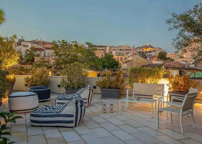 Entire Building In The Heart Of Athens Sleeps 15 With Private Rooftop Terrace