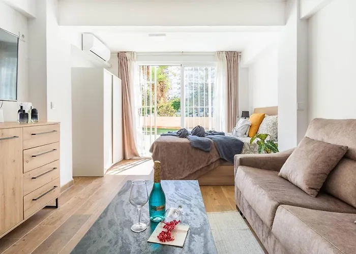 Serenity Chic Apartment City Center With Free Wifi By Namaste Elite Torremolinos
