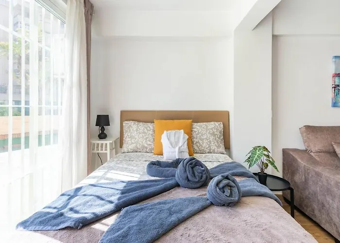Serenity Chic Apartment City Center With Free Wifi By Namaste Elite Torremolinos