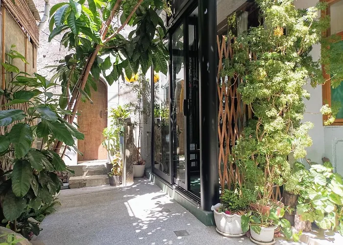 Historical Townhouse In City Center Tainan
