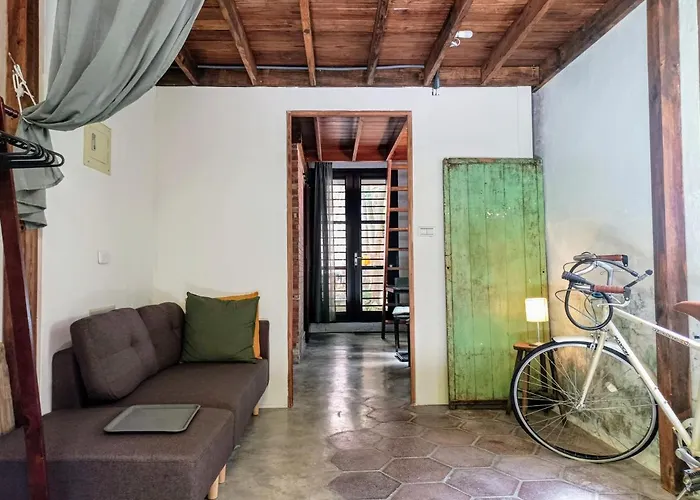 Historical Townhouse In City Center Tainan