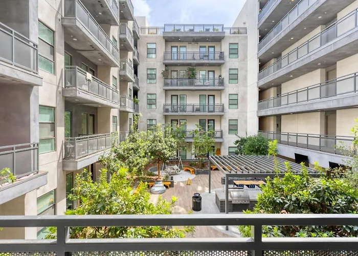 Ferienwohnung Woodland Hills 1Br W Pool Gym Nr Warner Center Lax-665 Los Angeles