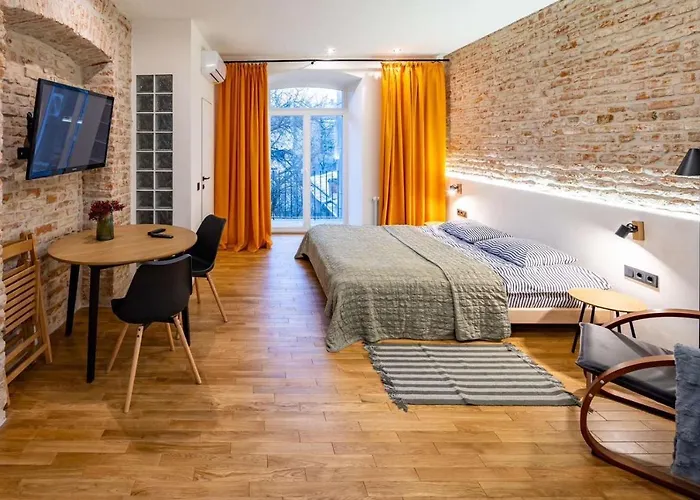 Onlviv Apartments Rynok Square 18 Four