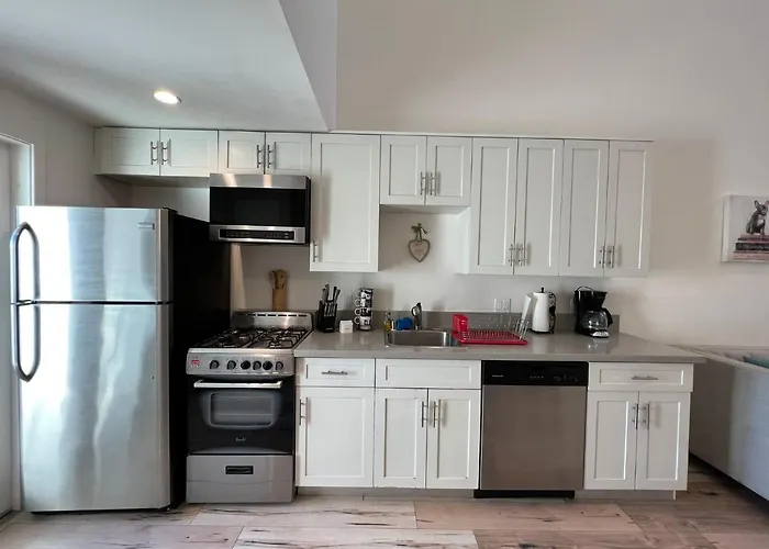 Ferienwohnung Modern One-Bed Loft In Hollywood Sign View & Free Parking Los Angeles