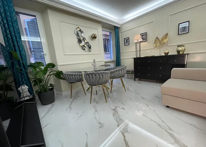 Spanish Steps Glamour & Sauna Luxury Apartment **** Rom