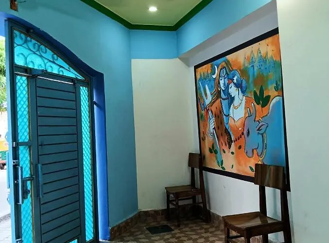 Trinetra Inn Varanasi