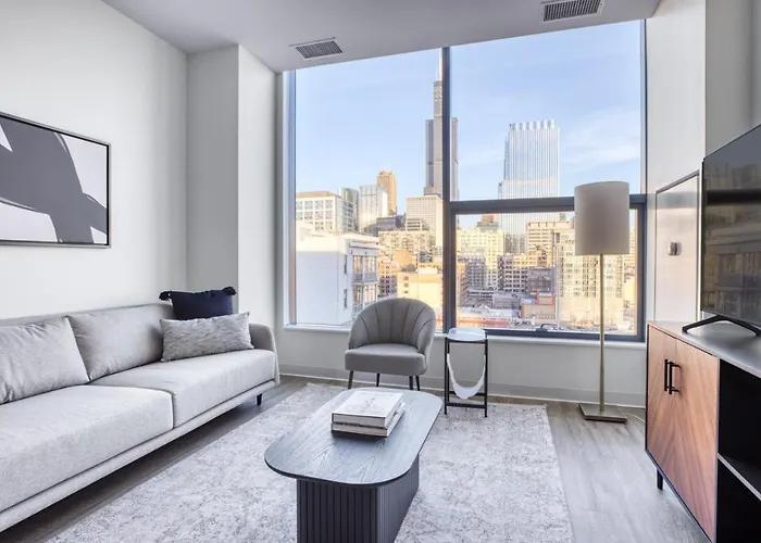 Ferienwohnung W Loop 2Br W Gym Pool In Heart Of Greektown Chi-561 Chicago