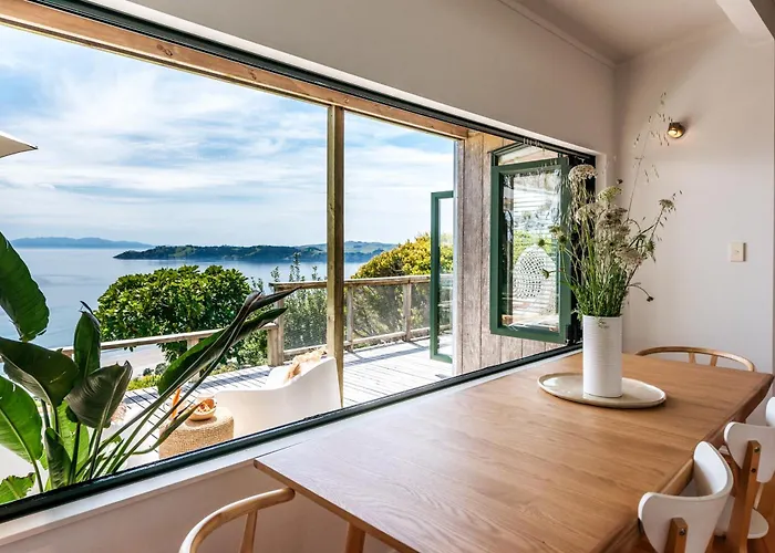 Villa The View - Coast & Country Onetangi