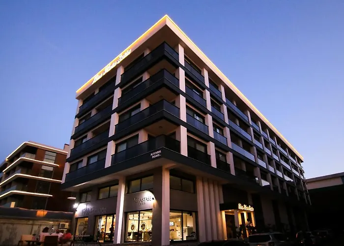 Krem Marin Otel Çeşme