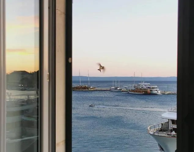 Ferienwohnung Port On Riva With Parking And Sea View Makarska
