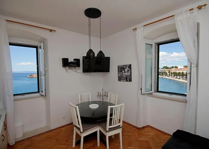 Ferienwohnung Port On Riva With Parking And Sea View Makarska