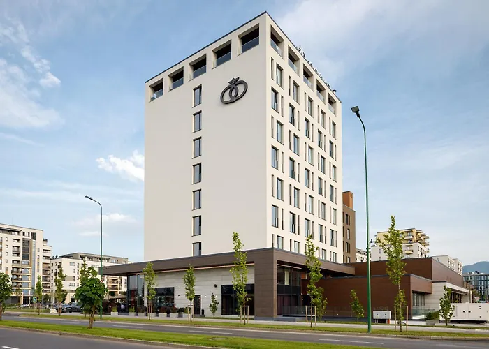 Qosmo Brasov Hotel
