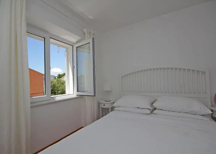 Sky Delux Apartment With Parking Makarska