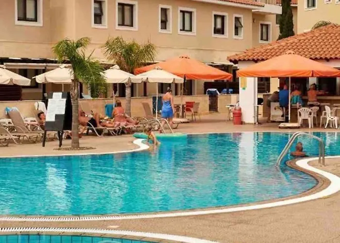 Quiet Kykladesag10/Near The Beach, Paralimni