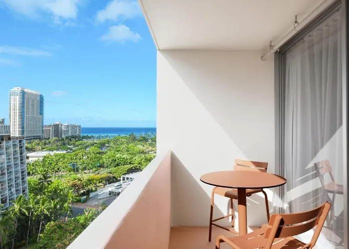The Ambassador Hotel Of Waikiki, Tapestry Collection By Hilton Honolulu