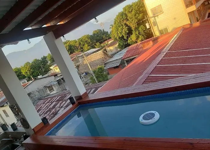 Ferienwohnung 2 Bed Cozy Townhouse & Terrace Pool La Ceiba