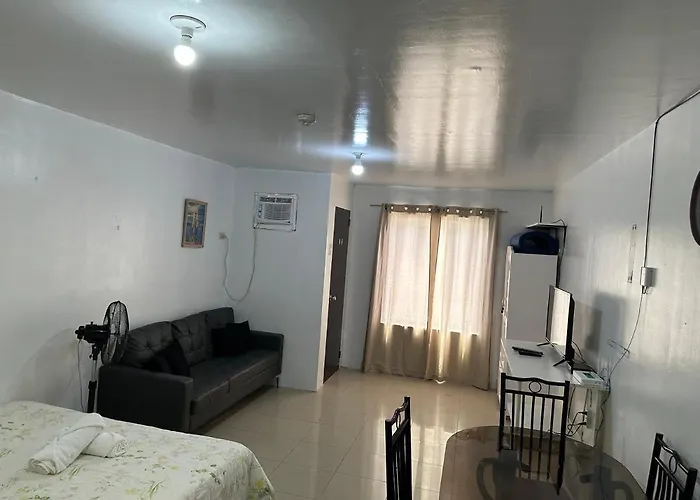 Cebu City Studio Condo Unit-Wifi-A/C-Hot Shower-