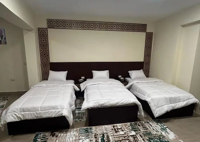 Sooly Pyramids Inn Kairo