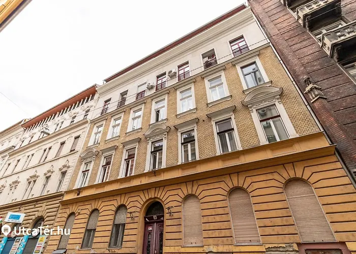 2 Bedroom 107 M2 Loft With Balcony Budapest