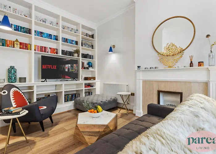 Parea Living - South Kensington, Elegant 1-Bedroom Flat, Wfh Desk London
