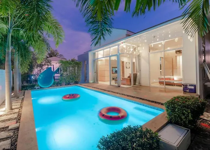 Near Beach One Pool Villa 1 Cha-am