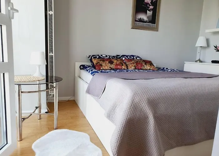 Platinum TowersAPARTMENTS PARKING Warschau