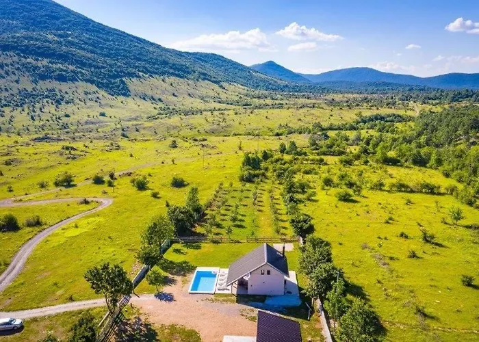 Family Friendly House With A Swimming Pool Rudopolje Bruvanjsko, Zagora - 21427 Gračac
