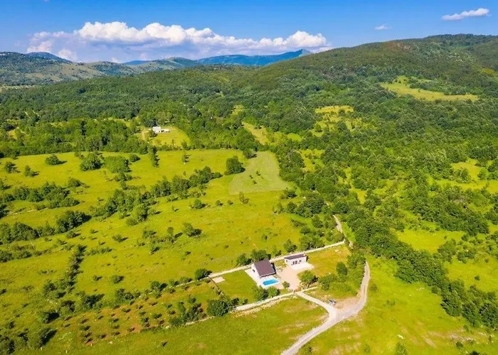 Family Friendly House With A Swimming Pool Rudopolje Bruvanjsko, Zagora - 21427 Gračac