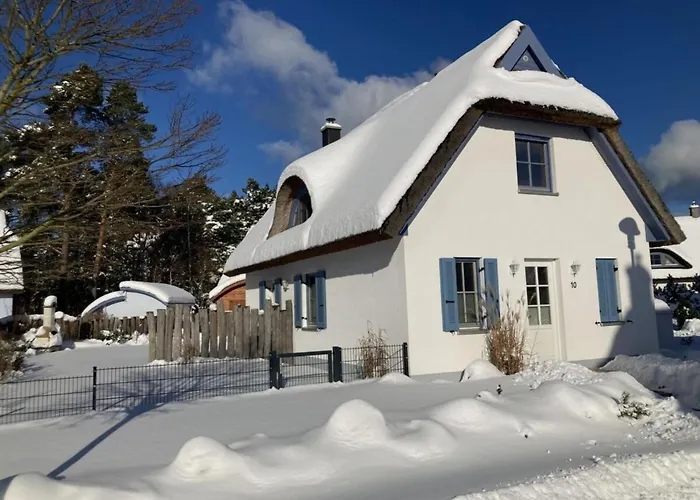 Thatched Roof Holiday Home Duenenblick Glowe