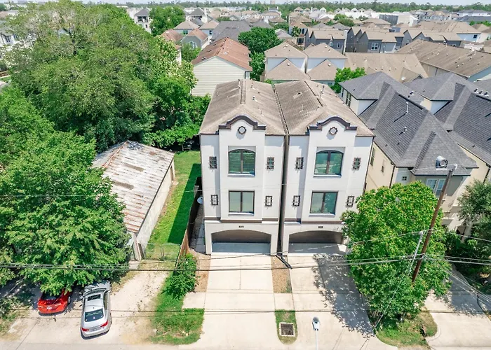 Elegant 3Br 3,5Ba Holiday Home With Private Pool Houston