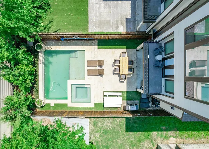 Elegant 3Br 3,5Ba Holiday Home With Private Pool Houston
