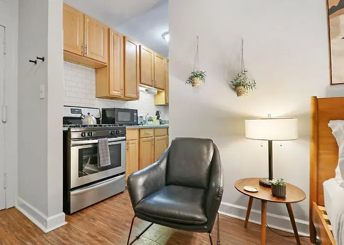 Trendy Studio Apartment In Chicago - Kenwood 103 & 303 Rep