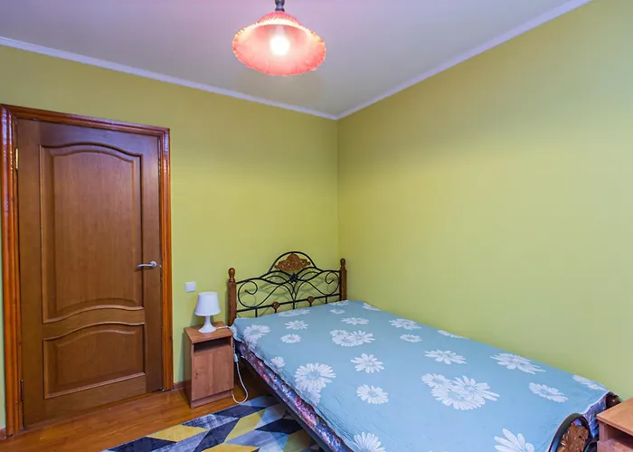 Apartment Near Central Mosque And Green Bazaar Almaty