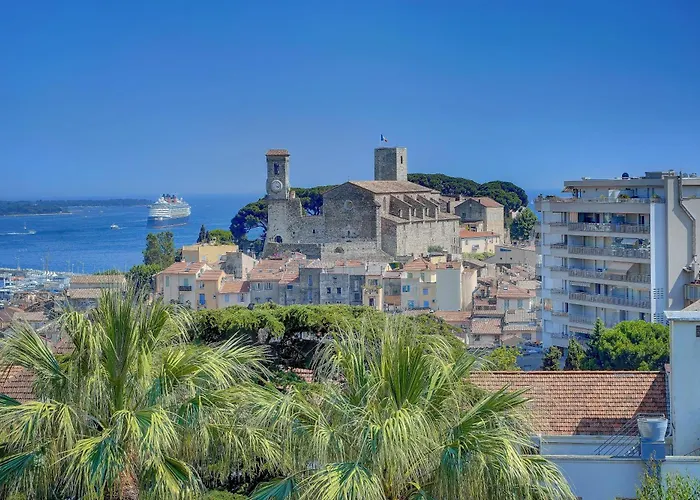 Spacious And Calm Studio Close To The Beach Cannes