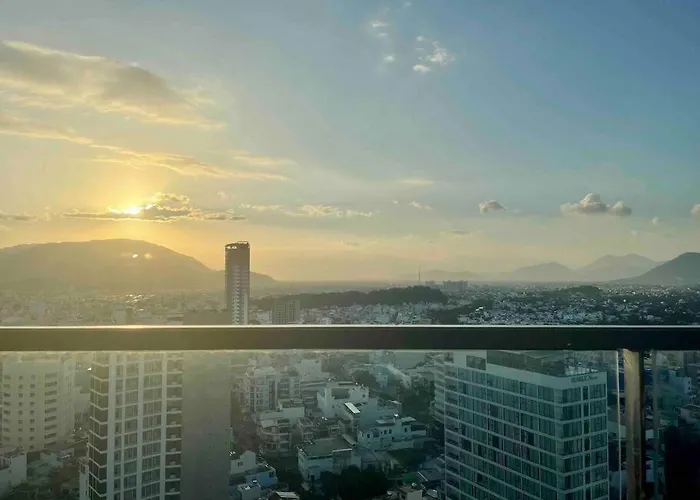 2210 Apt Full Option - Enjoy The Sunset View - Marina Suites Nha Trang