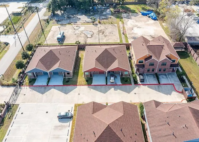 Villa Pet Ok, Family Friendly, Gated Community Houston