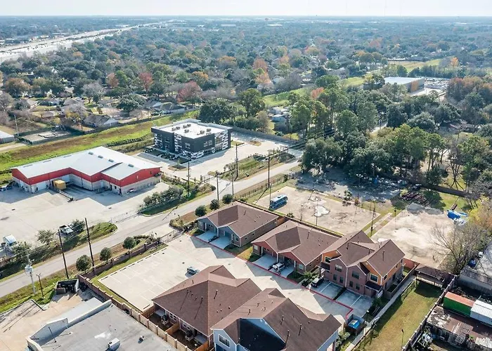Pet Ok, 10 Min To Alphaland, Home Gym, Gated Houston
